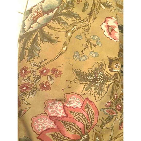 Pottery Barn Floral Cotton Table Runner 18x108 Beige Pink Made in India ~ EUC!!! - Picture 2 of 3